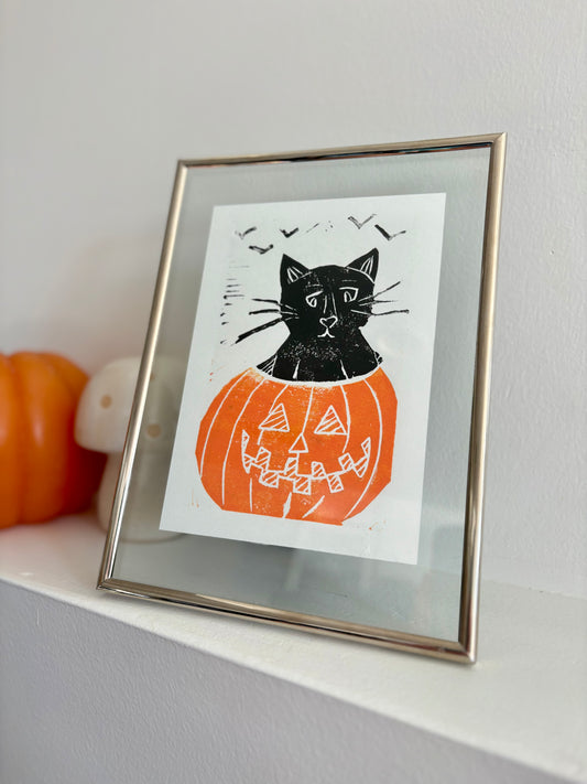 Spooky Sits - 4x6 print on 5x7 paper
